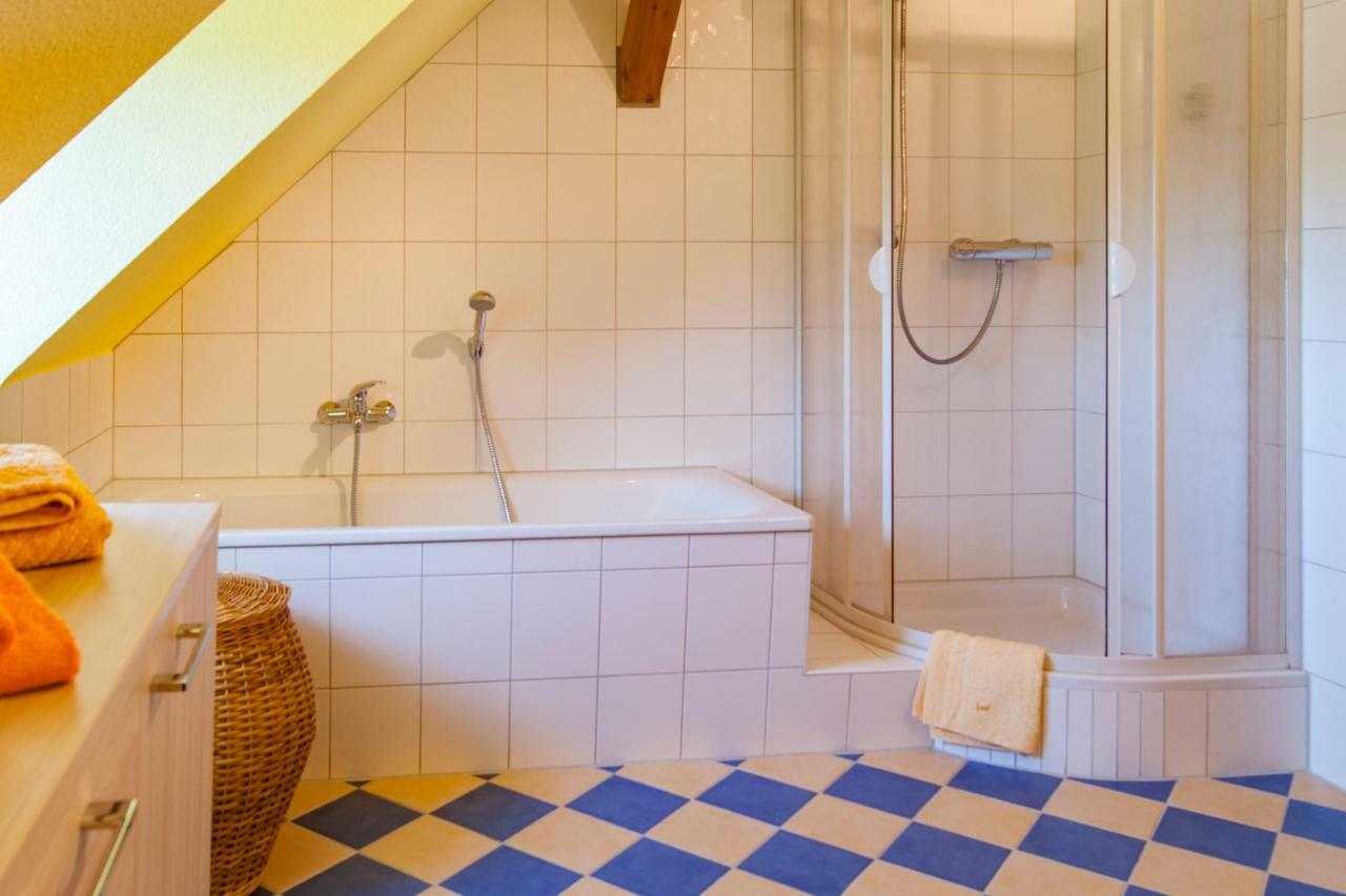 Dreiseitenhof Ferienwohnung Kuenzel タラント エクステリア 写真